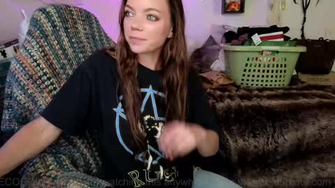 Mindy Mars online show from April 21, 2026, 6:01 pm