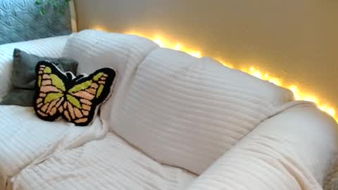 Mindy online show from February 25, 2026, 6:39 pm