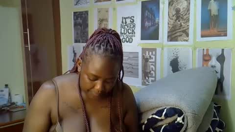 mini_karee online show from March 15, 2026, 8:42 am