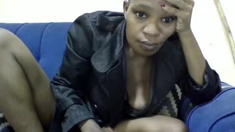 minlavine online show from May 19, 2026, 5:03 am