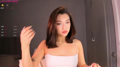 minnie_jin online show from December 24, 2024, 2:12 pm