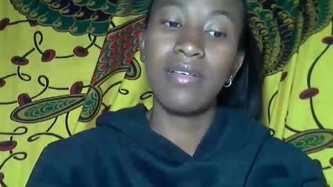 minouch211907 online show from September 24, 2025, 2:48 am