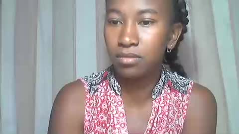 minouch211907 online show from November 10, 2025, 3:38 am