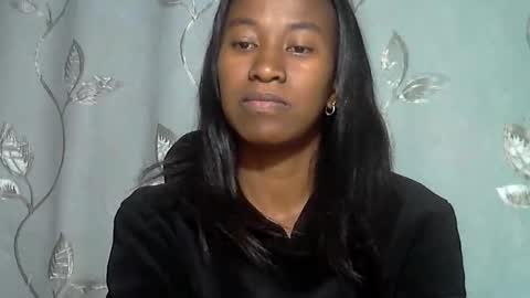 minouch211907 online show from March 15, 2026, 3:45 am