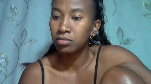 minouch211907 online show from March 24, 2026, 6:46 pm