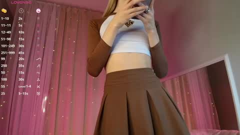 Lianna online show from April 19, 2026, 7:07 am