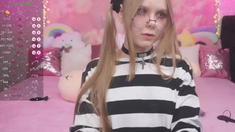 Vikki online show from January 17, 2025, 6:26 am