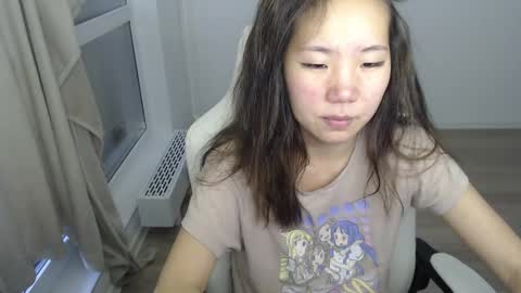 mira_g online show from March 6, 2025, 12:52 pm