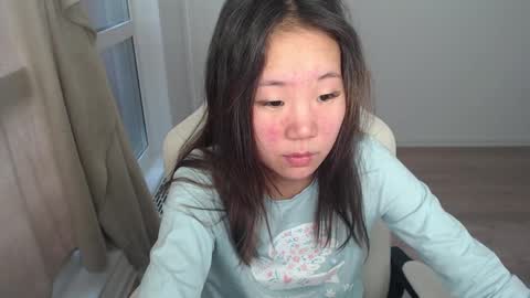 mira_g online show from March 12, 2025, 11:20 am