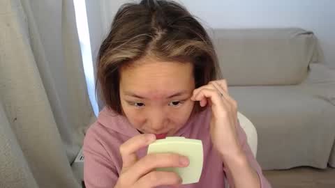 mira_g online show from September 26, 2025, 6:17 am