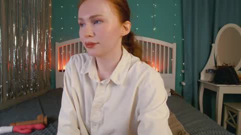 Snapshot of mira_glace chatting on April 13, 2026, 12:43 pm Mira3 online show from April 13, 2026, 12:43 pm