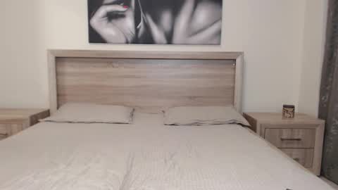 mira_jade online show from September 18, 2025, 6:43 pm