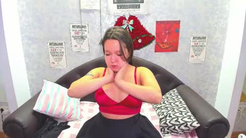 Snapshot of mira_karter chatting on December 25, 2024, 5:16 am Mira online show from December 25, 2024, 5:16 am