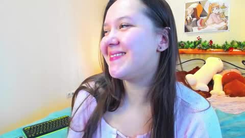 Snapshot of mira_karter chatting on January 5, 2025, 7:49 am Mira online show from January 5, 2025, 7:49 am