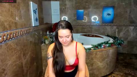 Snapshot of mira_karter chatting on January 8, 2025, 7:55 am Mira online show from January 8, 2025, 7:55 am