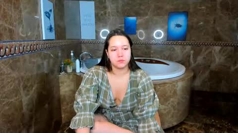 Snapshot of mira_karter chatting on January 29, 2025, 1:48 am Mira online show from January 29, 2025, 1:48 am