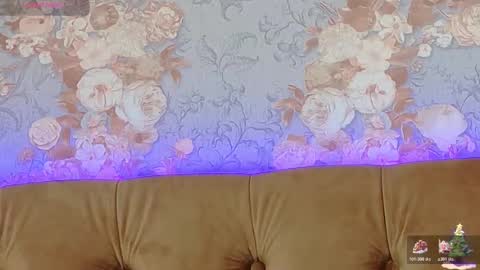 mira_lynxx online show from December 22, 2025, 5:04 am