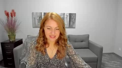 Snapshot of mira_whites chatting on February 21, 2025, 6:51 am Mira online show from February 21, 2025, 6:51 am