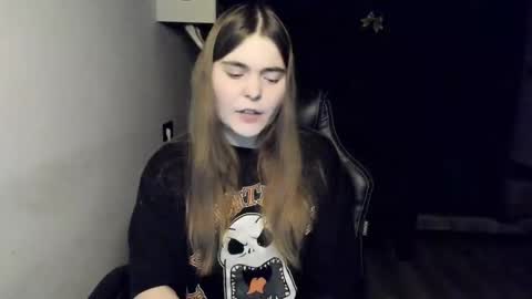 Snapshot of miraa_bloom chatting on January 13, 2026, 2:44 pm miraa_bloom online show from January 13, 2026, 2:44 pm