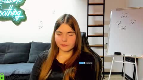 Snapshot of miraa_bloom chatting on January 15, 2026, 6:00 pm miraa_bloom online show from January 15, 2026, 6:00 pm