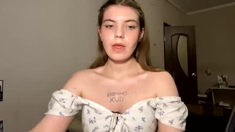 Mira  online show from May 4, 2026, 6:04 pm