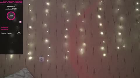 Snapshot of miranadevl chatting on December 1, 2024, 7:36 pm Kira online show from December 1, 2024, 7:36 pm