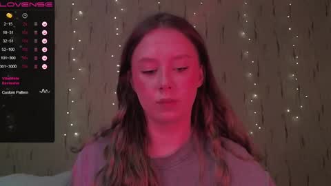 Snapshot of miranadevl chatting on December 4, 2024, 4:05 pm Kira online show from December 4, 2024, 4:05 pm