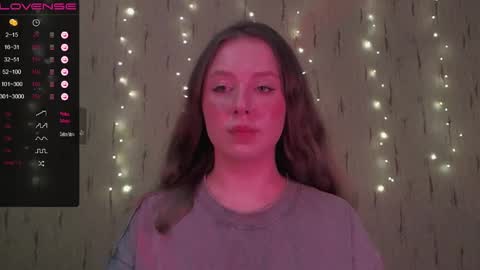 Snapshot of miranadevl chatting on December 6, 2024, 8:51 pm Kira online show from December 6, 2024, 8:51 pm