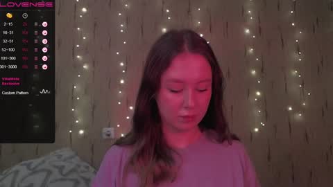 Snapshot of miranadevl chatting on December 17, 2024, 10:23 am Kira online show from December 17, 2024, 10:23 am