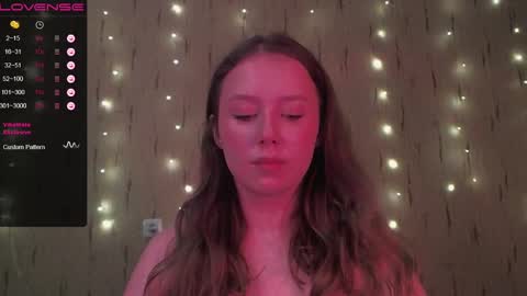 Snapshot of miranadevl chatting on December 25, 2024, 5:37 pm Kira online show from December 25, 2024, 5:37 pm