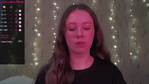 Snapshot of miranadevl chatting on December 31, 2024, 10:48 am Kira online show from December 31, 2024, 10:48 am