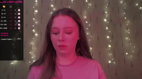 Snapshot of miranadevl chatting on January 7, 2025, 8:52 pm Kira online show from January 7, 2025, 8:52 pm