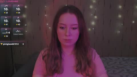 Snapshot of miranadevl chatting on January 23, 2025, 8:45 pm Kira online show from January 23, 2025, 8:45 pm