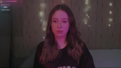 Snapshot of miranadevl chatting on February 7, 2025, 6:13 pm Kira online show from February 7, 2025, 6:13 pm