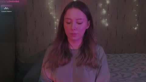 Snapshot of miranadevl chatting on February 18, 2025, 2:27 am Kira online show from February 18, 2025, 2:27 am