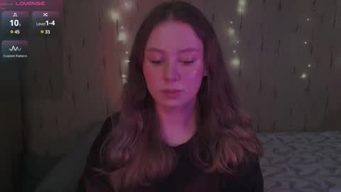 Snapshot of miranadevl chatting on February 26, 2025, 3:32 am Kira online show from February 26, 2025, 3:32 am