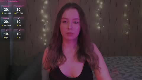 Snapshot of miranadevl chatting on February 28, 2025, 5:59 am Kira online show from February 28, 2025, 5:59 am