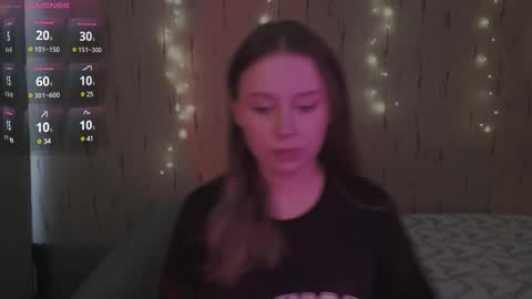 Snapshot of miranadevl chatting on March 3, 2025, 12:05 pm Kira online show from March 3, 2025, 12:05 pm