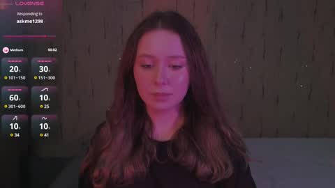 Snapshot of miranadevl chatting on March 5, 2025, 8:32 pm Kira online show from March 5, 2025, 8:32 pm