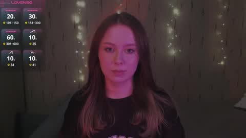 Snapshot of miranadevl chatting on March 6, 2025, 4:07 pm Kira online show from March 6, 2025, 4:07 pm