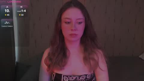 Snapshot of miranadevl chatting on March 12, 2025, 12:15 pm Kira online show from March 12, 2025, 12:15 pm