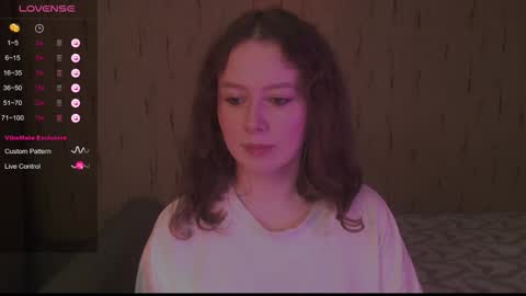 Snapshot of miranadevl chatting on September 11, 2025, 9:26 pm Kira online show from September 11, 2025, 9:26 pm