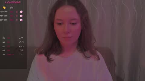 Snapshot of miranadevl chatting on October 9, 2025, 11:14 pm Kira online show from October 9, 2025, 11:14 pm