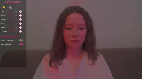 Snapshot of miranadevl chatting on October 10, 2025, 2:16 pm Kira online show from October 10, 2025, 2:16 pm