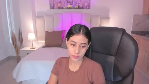 miranda_crawfor online show from December 2, 2025, 11:48 am