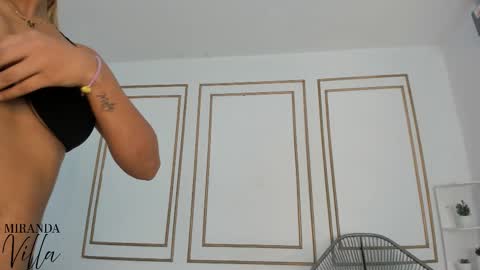 Snapshot of miranda_villa chatting on September 18, 2025, 12:51 pm Miranda online show from September 18, 2025, 12:51 pm