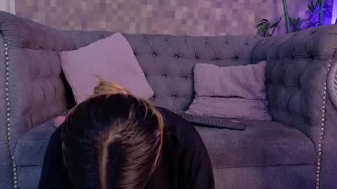 Snapshot of miranda_villa chatting on November 24, 2025, 1:00 pm Miranda online show from November 24, 2025, 1:00 pm