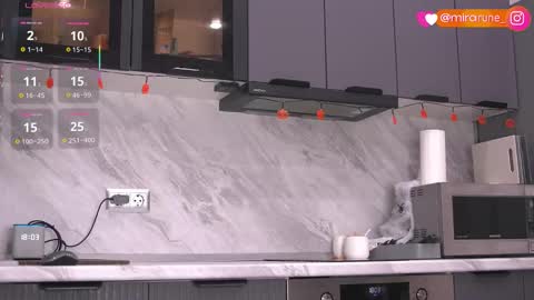 mirarune online show from October 30, 2025, 3:02 pm