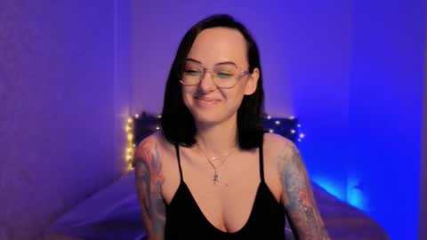 MiraSkyy online show from March 19, 2026, 4:00 pm