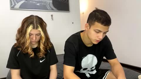 mirelcouple online show from February 17, 2026, 10:12 am